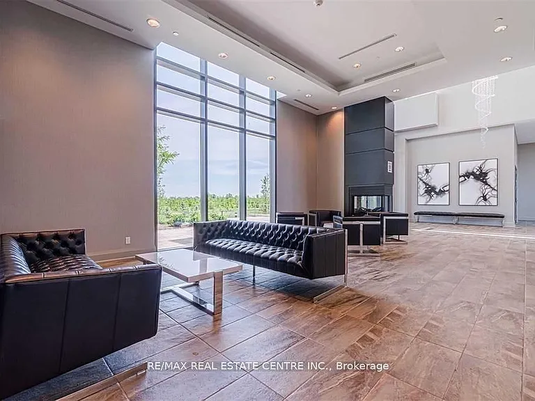65 Yorkland Blvd #902 — Photo 3