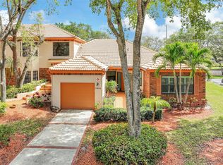 11904 Glenmore Dr #32, Pompano Beach, FL 33071