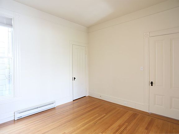 4th image of 2977 Washington St