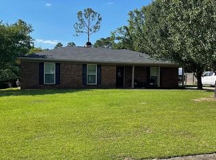 1608 Spanish Trace Dr, Saraland, AL 36571