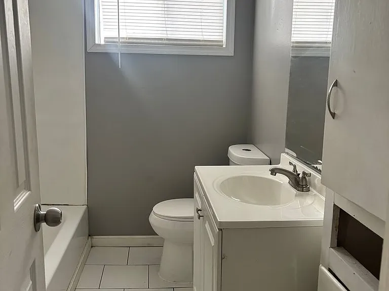 1526 W McDowell Rd — Photo 5