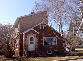 627 Pine St, Omro, WI 54963