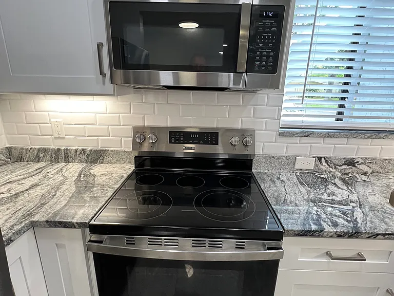 745 James St #102 — Photo 4