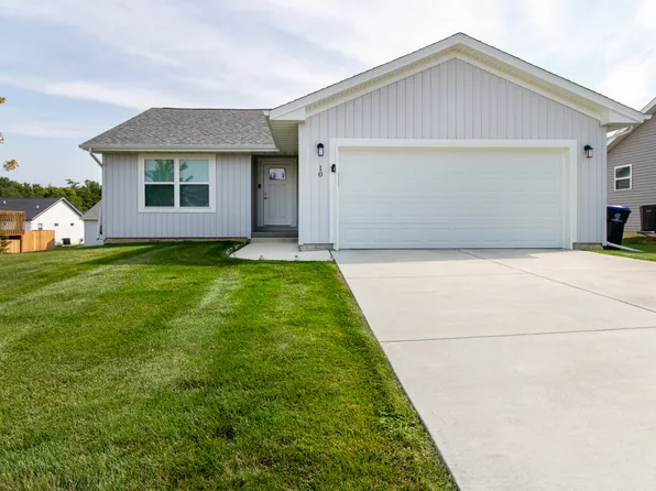 10 Misty Ln, Bloomington, IL 61705