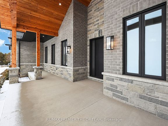 4th image of 60 Marni Ln