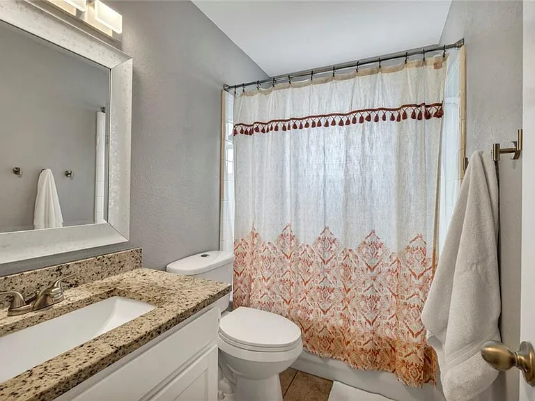 1808 Sylvia Ln — Photo 17