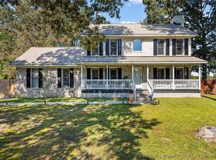 111 Greentree Dr, Raeford, NC 28376