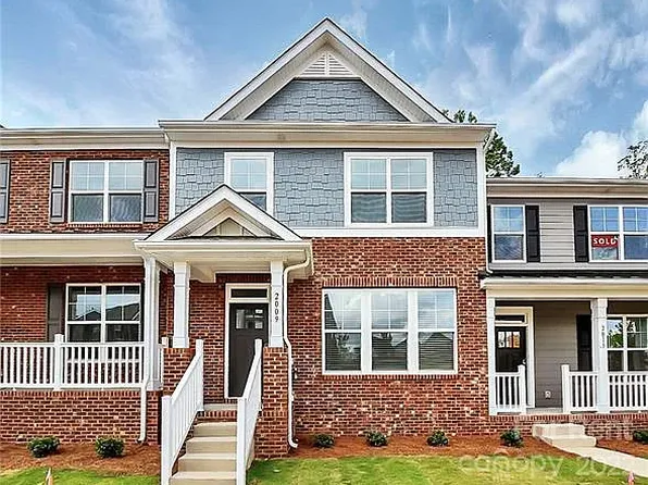 2009 Laurel Village Cir, Belmont, NC 28012