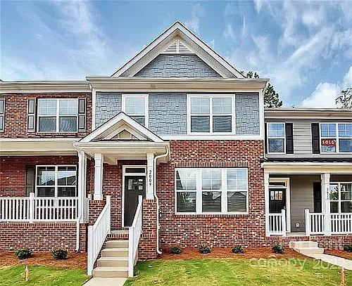 2009 Laurel Village Cir Photo 1