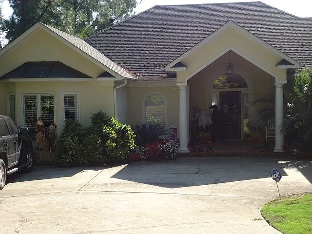 5785 Exeter Ct photo 1