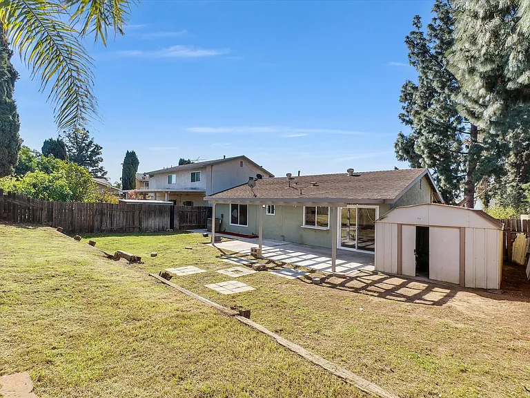 1052 W Quince St — Photo 25