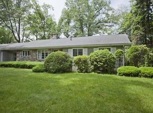58 Edgewater Rd, Agawam, MA 01001