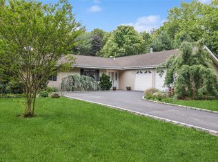 71 Patricia Ln, South Setauket, NY 11720