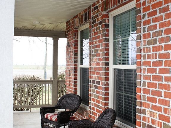 3rd image of 7417 Greenview Dr