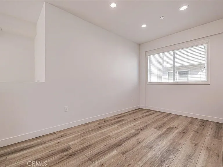 14662 W Sara Ln — Photo 12