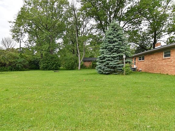 4th image of 5731 Laurel Hall Dr