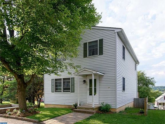 2nd image of 3711 Norwood Ave