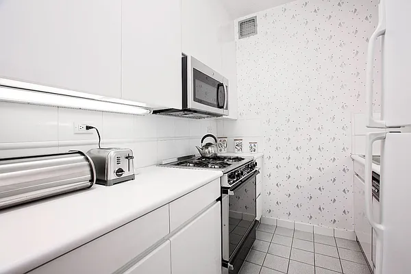 Sold by Keller Williams NYC | media 13