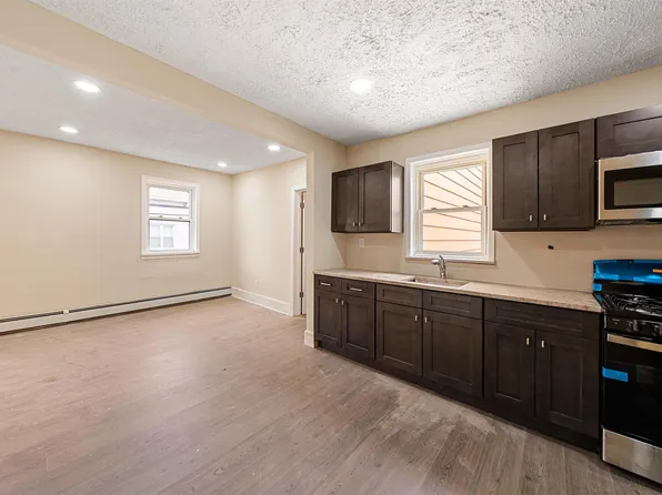 378 Avenue C image 8 of 22