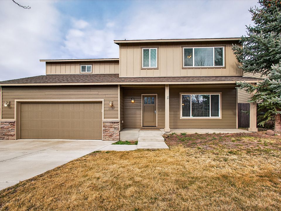 1st image of 2224 NE Indigo Ln #1