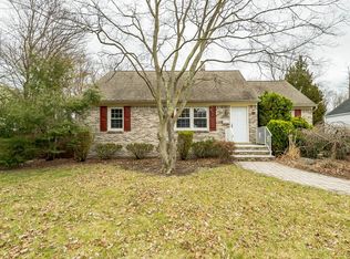 42 Pleasant View Dr, Wayne, NJ 07470