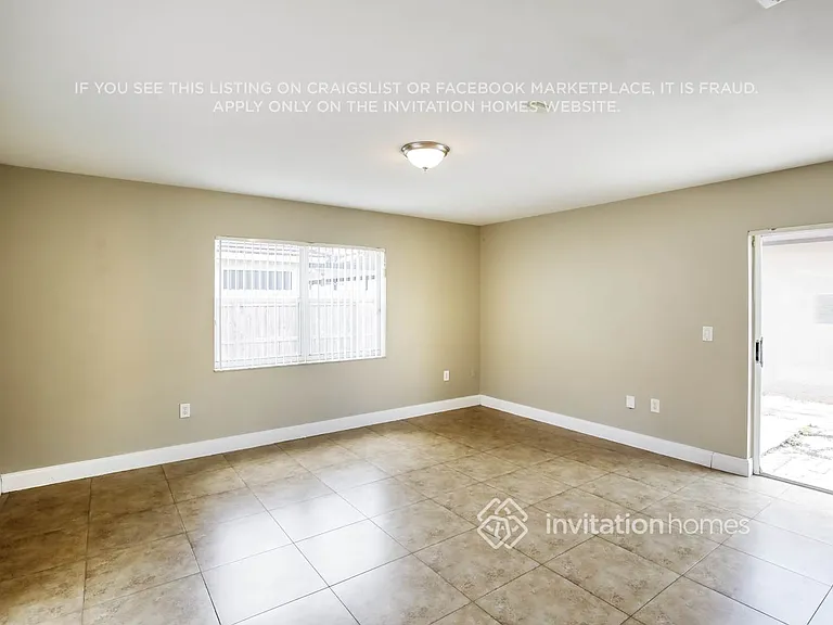 14671 SW 156th Ave — Photo 6