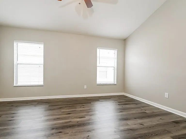 11427 Misty Isle Ln — Photo 12