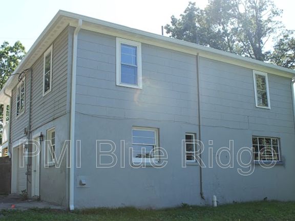 5th image of 224 Oakhurst St