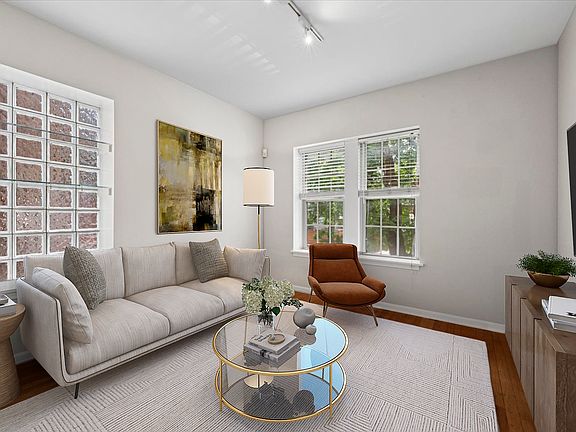 5th image of 2215 N Bissell St APT 2A