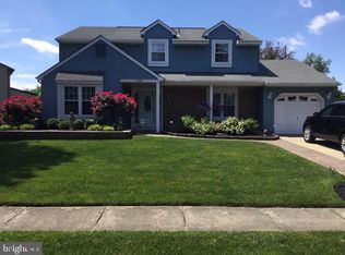 116 Thornwood Dr, Marlton, NJ 08053