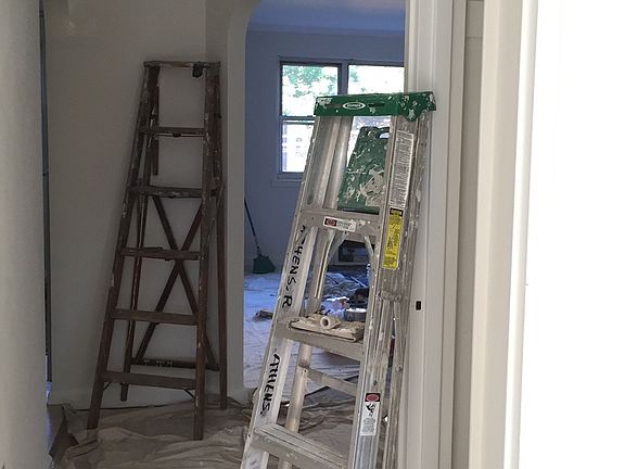 2nd image of 3955 51st St