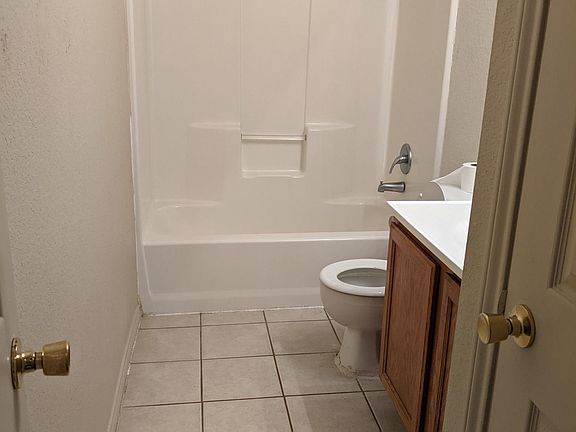 5th image of 6203 S Lakeside Hills Ct