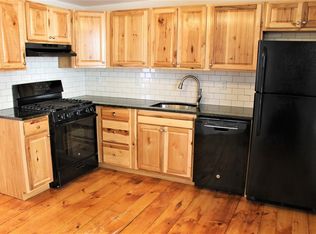 31 Frederic St APT 3, Portland, ME 04102