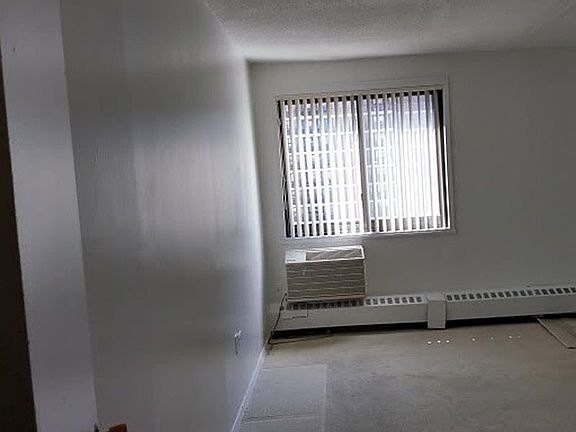 3rd image of 90 Gold St APT 12B
