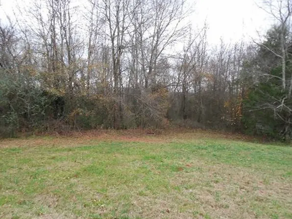 231 Saw Mill Rd, Campobello, SC 29322