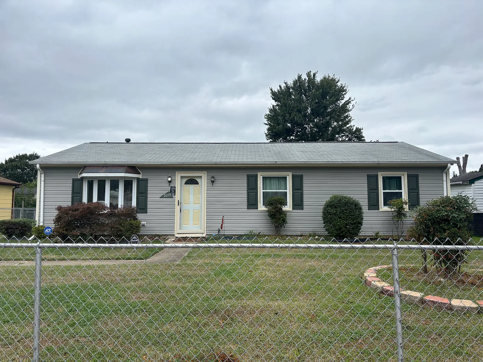 3 bed, 1470 sqft, $2,195 — Photo 1
