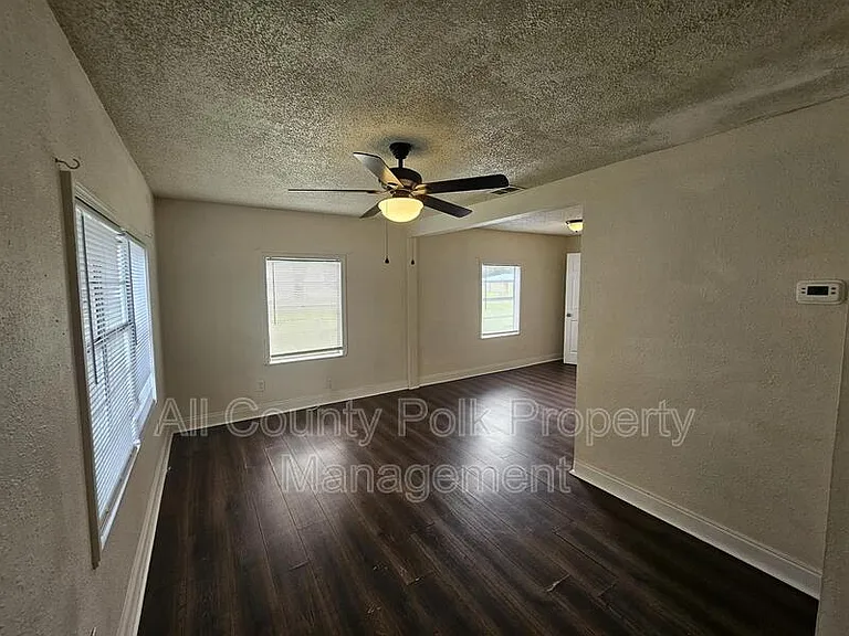 1734 35th St NW — Photo 4
