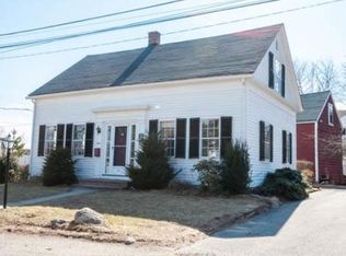 4 County Rd, Reading, MA 01867