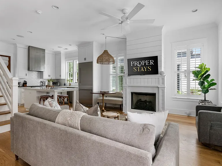 412 Rose Wilder Ln — Photo 1