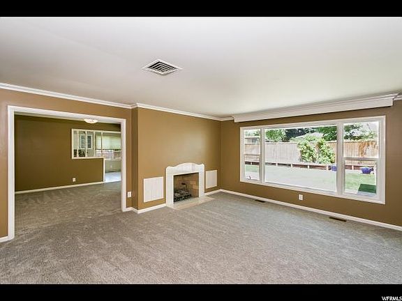 4th image of 2253 E Logan Ave