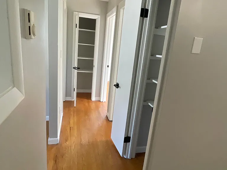 142 Beverly Ave #2 — Photo 8