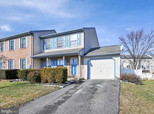 176 Heatherwood Dr, Ephrata, PA 17522