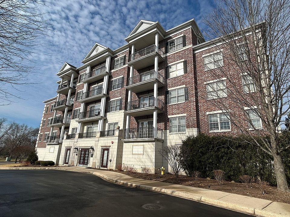 1st image of 446 McDaniels Cir APT 401
