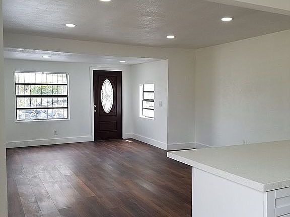 2nd image of 734 W 32nd St