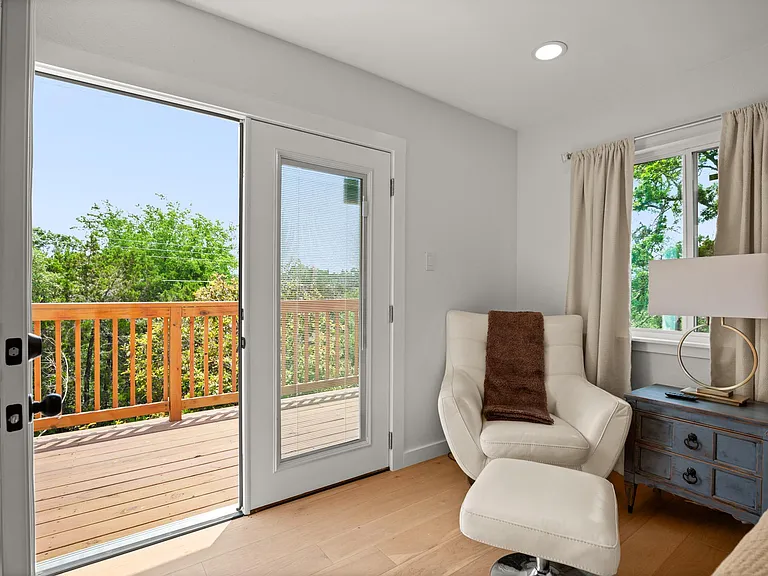 3904 Highland Dr — Photo 34