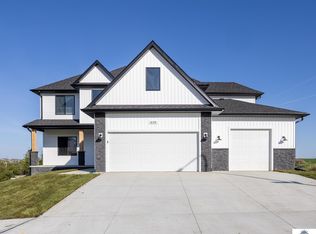 4173 S 210th Ave, Elkhorn, NE 68022