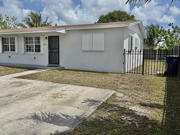 4th image of 19203 NW 36th Ave