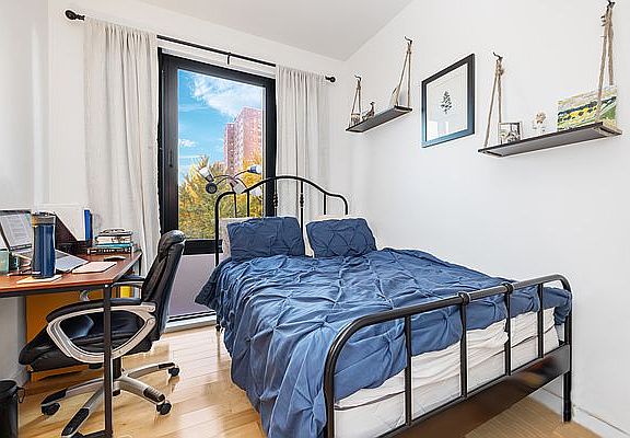2nd image of 63 W 104th St APT 601