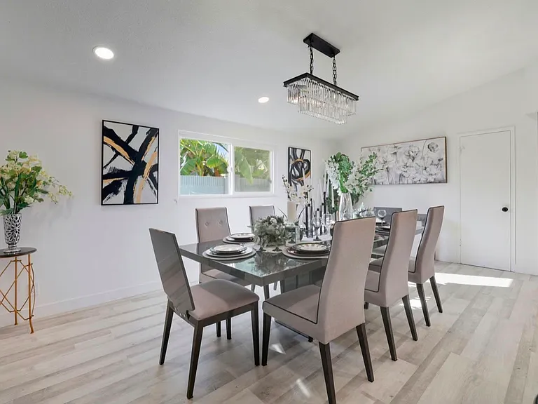 405 S Clara St — Photo 10