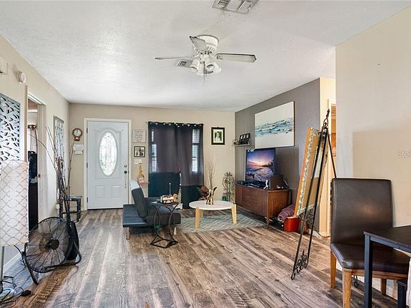 5th image of 124 Zacalo Way